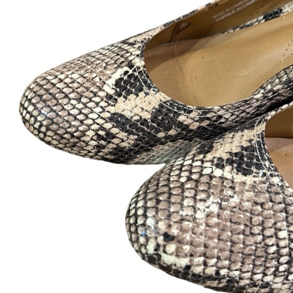 Clark's Collection Soft Cushion Beige & Brown Snake Print Brielle Wedge Pumps 9 - Picture 2 of 11